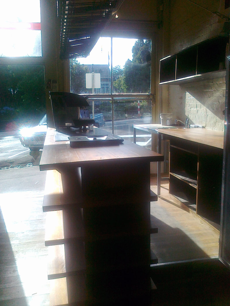 Sime-Nugent-Furniture-Custom-Bar-and-Cafe-Fitout-003